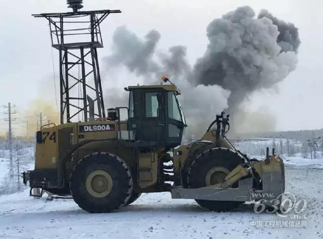 徐工DL900A輪推