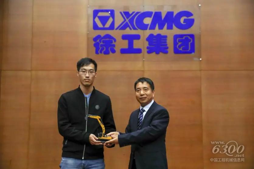 礦大師生們更加明白徐工的初心