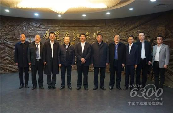 參觀鐵道兵紀(jì)念館暨中國鐵建展覽館