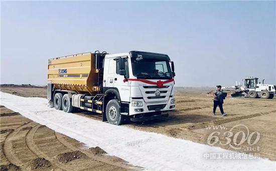 粉料撒布車XKC160助力山東基礎(chǔ)建設(shè)