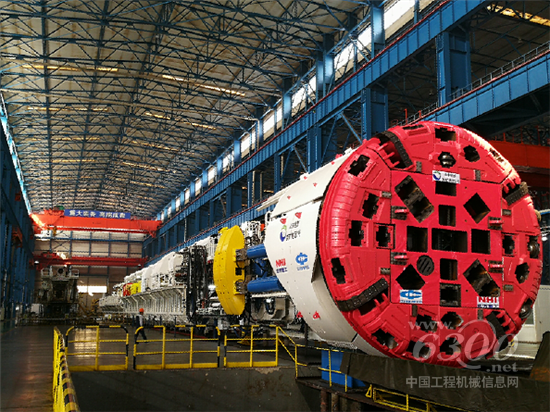 北方重工EQC6330全斷面煤礦巷道掘進機