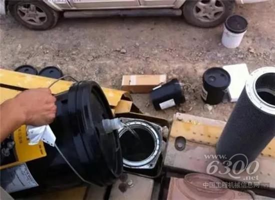 讓挖掘機脫胎換骨的液壓油更換方法