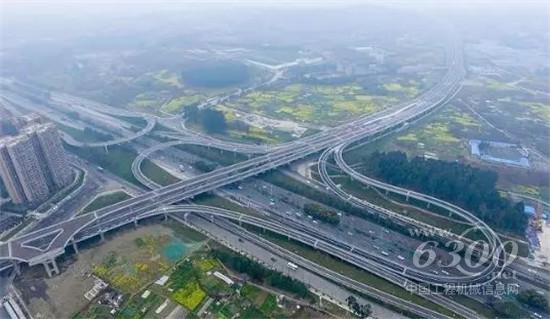 三一全套設(shè)備助力“十三五”重大工程-王城大道快速路建設(shè)