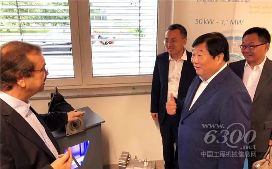 譚旭光率隊考察全球新科技