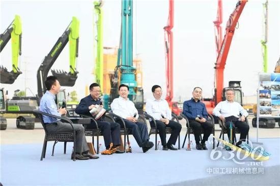 地表最強工程機械之都的“四梁八柱”