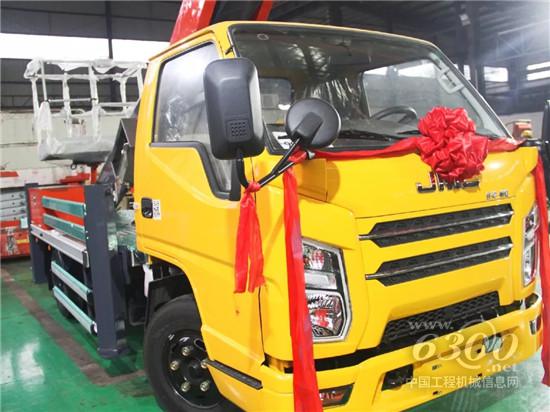 經濟尊享18米藍牌車載式高空作業車