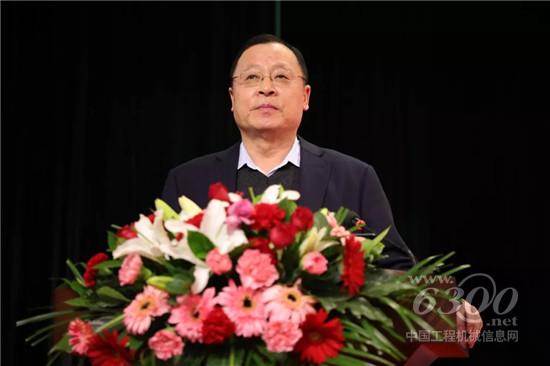 山東臨工2020年商務(wù)大會(huì)隆重召開(kāi)