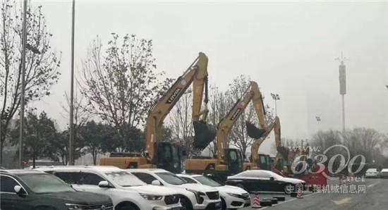 雷沃工程機械開年訂機大爆