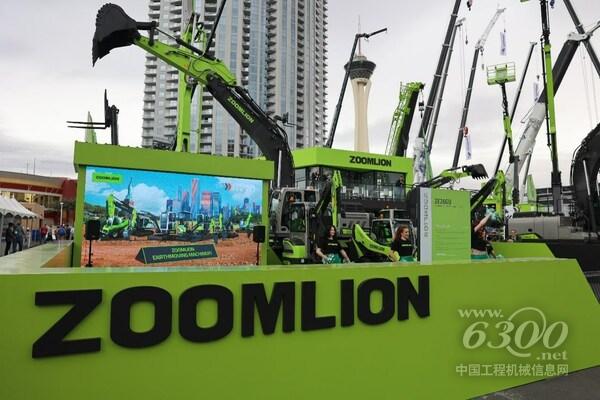 圖片顯示了中國機械設備制造商中聯重科的展區。