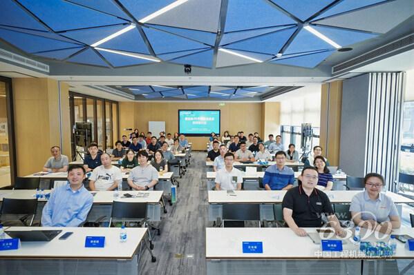 TüV萊茵聯合上海市焊接行業協會舉辦技術研討會