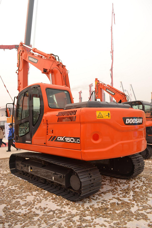 斗山DX150LC挖掘機