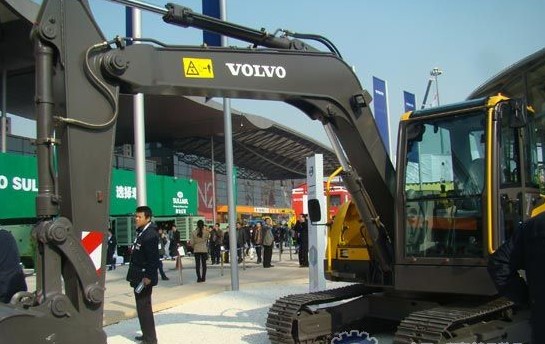 沃爾沃EC80D小型挖掘機(jī)