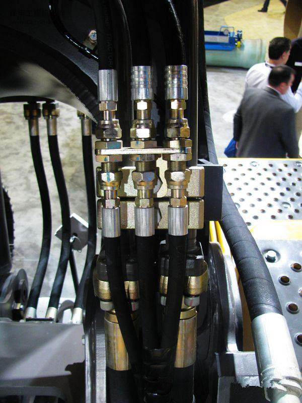 沃爾沃EC480D履帶式挖掘機
