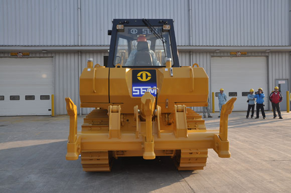 山工SEM658C輪式裝載機