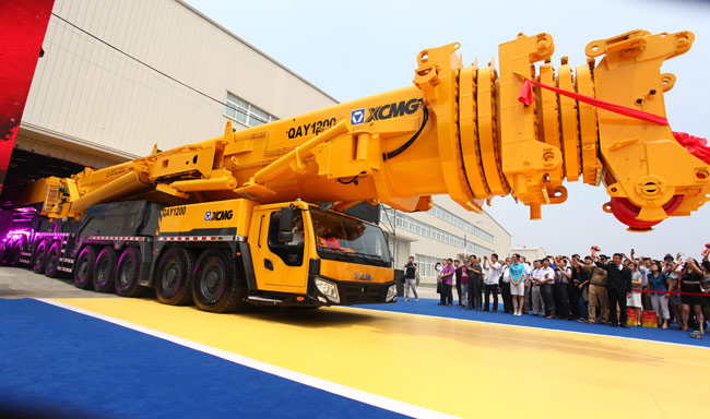 徐工QAY1200全路面汽車(chē)起重機(jī)