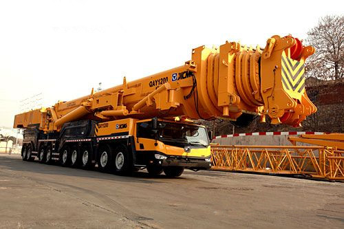 徐工QAY1200全路面汽車(chē)起重機(jī)