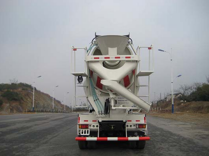 三一重工SY5250GJB48方/歐Ⅲ(日野/灘柴發動機)攪拌車