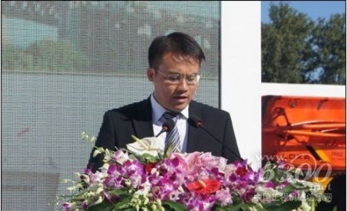 福田雷薩品牌升級 雷薩重機盛裝起航BICES