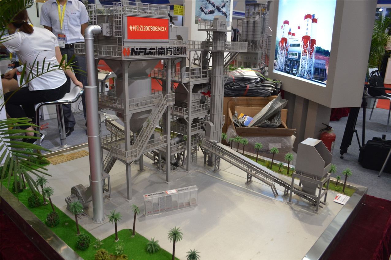 BICES 2015——南方路機(jī)展臺風(fēng)采