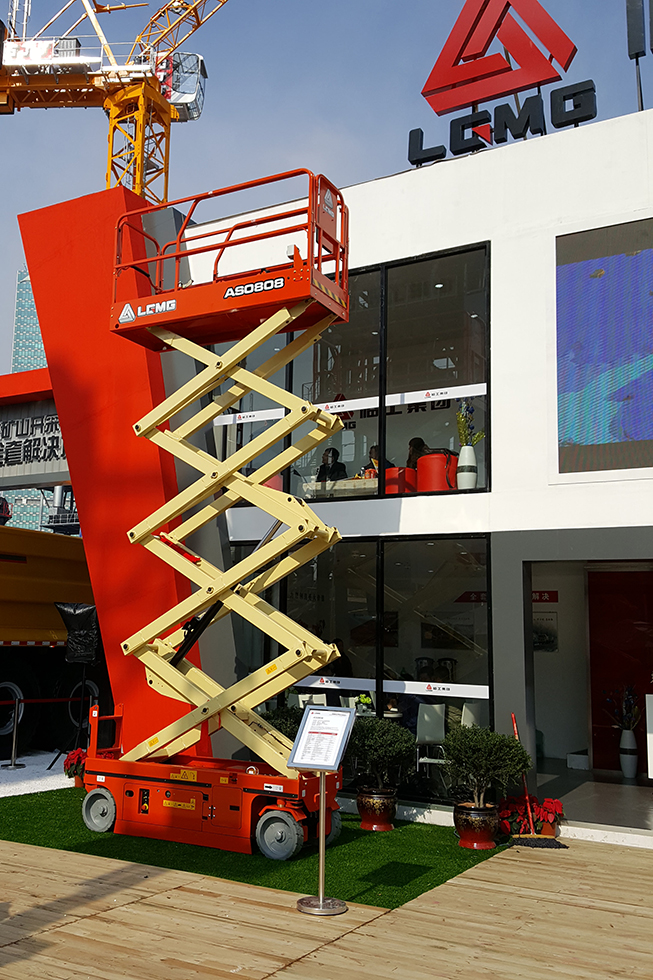 Bauma China 2016——臨工集團(tuán)濟(jì)南重機(jī)有限公司