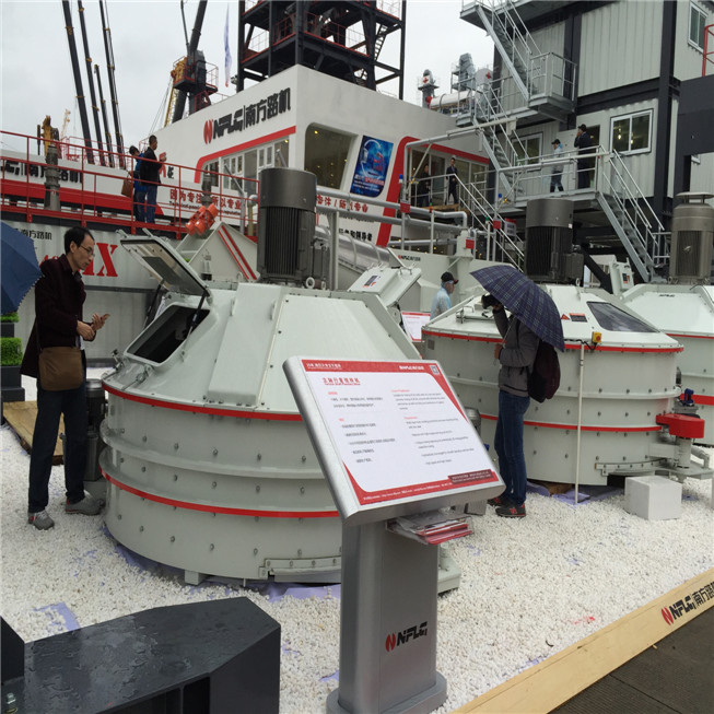 Bauma China 2016——福建南方路面機(jī)械有限公司展臺(tái)風(fēng)采