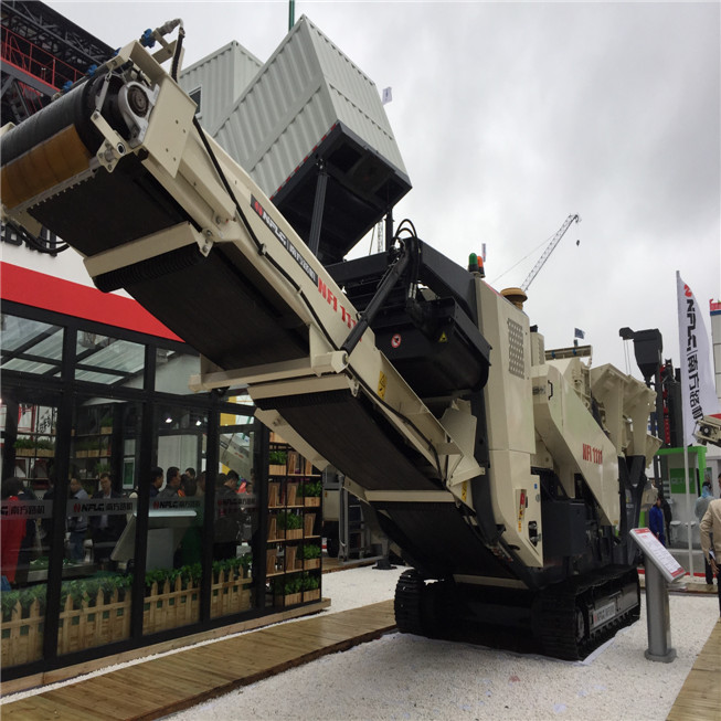 Bauma China 2016——福建南方路面機(jī)械有限公司展臺(tái)風(fēng)采