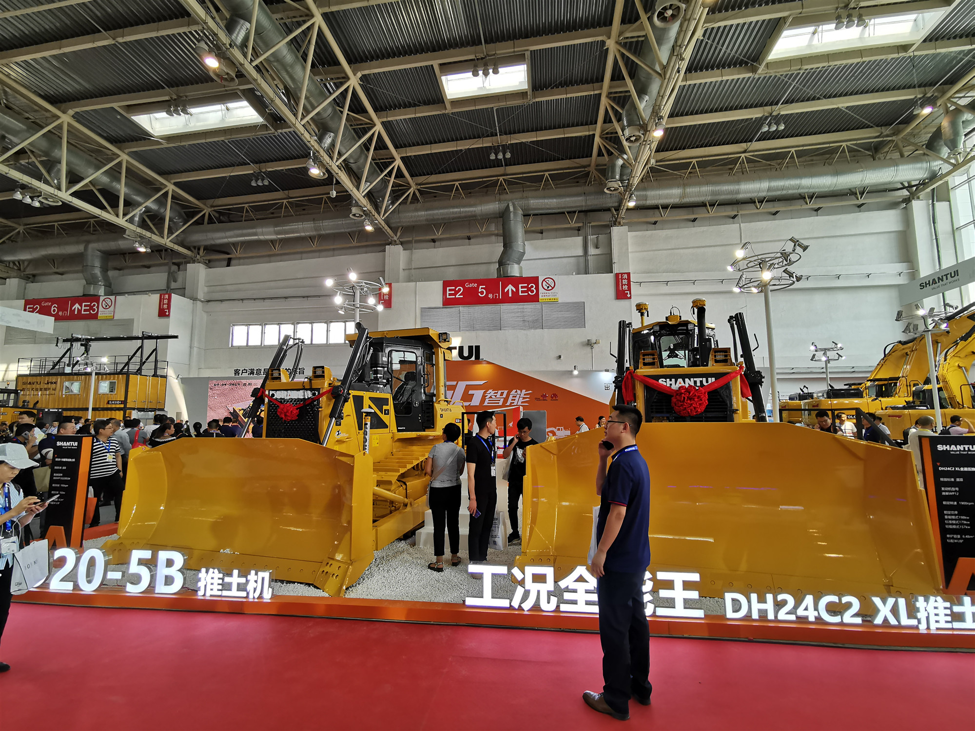 第15屆BICES2019北京展展位風(fēng)采：山推工程機(jī)械股份有限公司