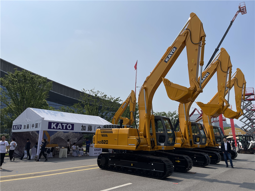 2023長(zhǎng)沙國(guó)際工程機(jī)械展覽會(huì)展臺(tái)風(fēng)采：加藤（中國(guó)）