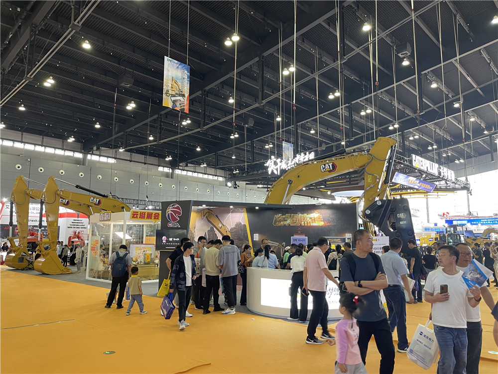 2023長沙國際工程機(jī)械展覽會(huì)展臺風(fēng)采：卡特彼勒