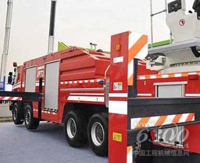 中聯重科72米舉高噴射消防車