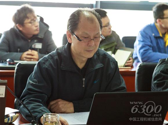 工業和信息化部運行監測協調局許國祿副巡視員