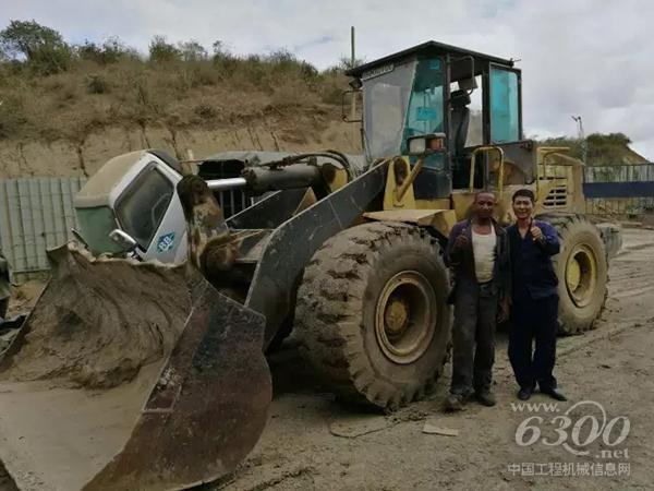 在肯尼亞使用了23000多小時的徐工LW541裝載機