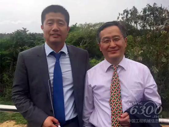 三一西非大區總經理李磊（左一）與湖南經貿代表團客人