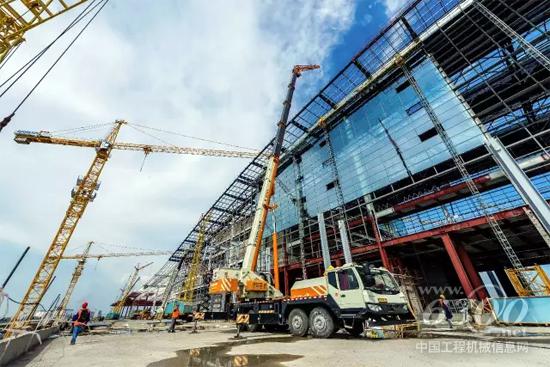多款中聯重科產品參建新火車站