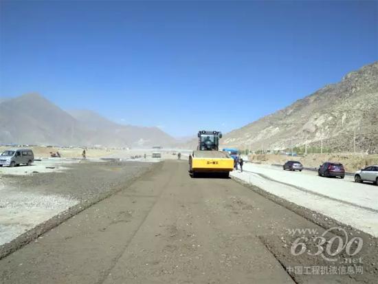 三一路機參與海拔最高環城路建設
