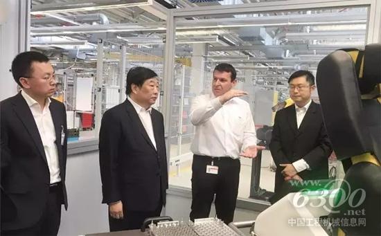 譚旭光董事長一行參觀了博世集團工業4.0工廠