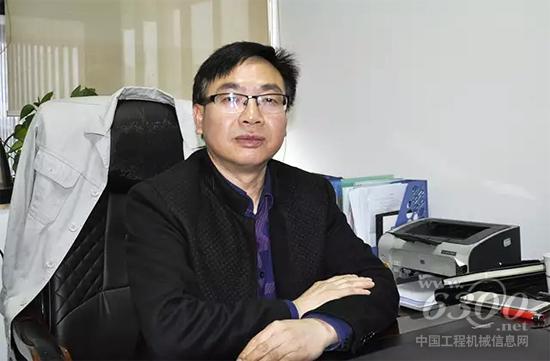 湖南第二大混凝土生產商選用36臺柳工裝載機