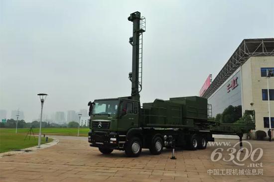 三一重工首臺(tái)軍車勝利交付