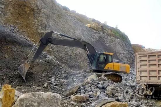 “路虎”品質 約翰迪爾挖掘機強勢進駐湖北市場