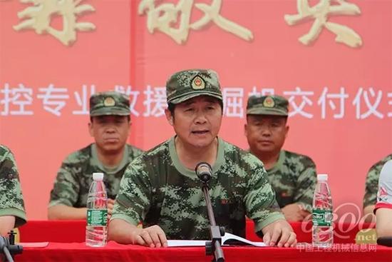 武警交通指揮部司令部副參謀長向明清講話
