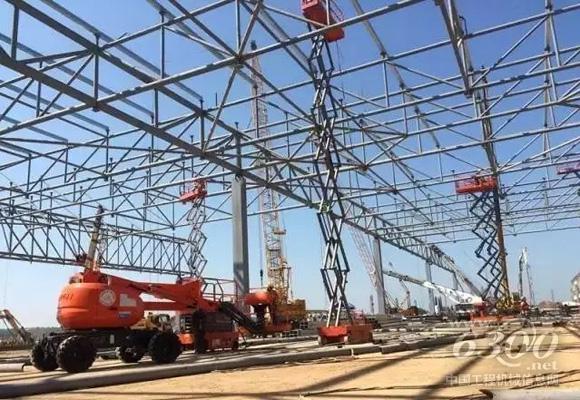 鼎力高空作業平臺用速度與激情打造漢南機場