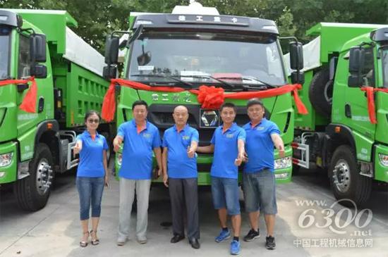 深得用戶青睞，徐工數百臺新型城市環保渣土車陸續交付！