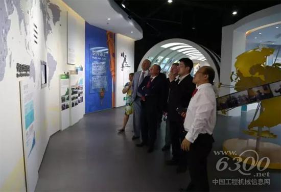 現場參觀