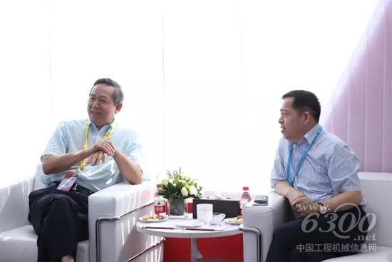 中國消協第六屆理事會副會長謝模乾蒞臨三一展臺