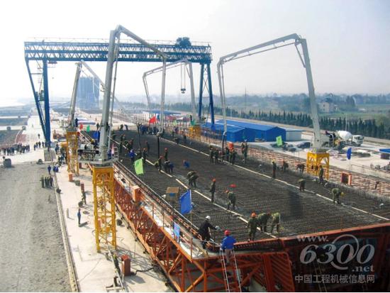 參與杭州灣跨海大橋建設