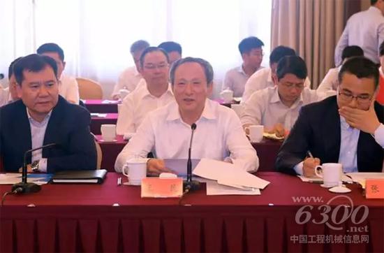 王民董事長作題為《以“擔大任、行大道、成大器”的追求抱負，堅守弘揚新時代企業家精神》的發言