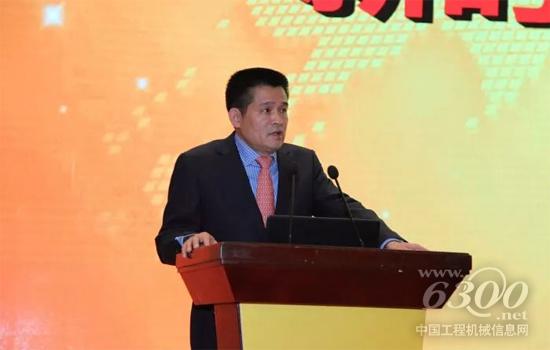 總裁于孟生發表講話