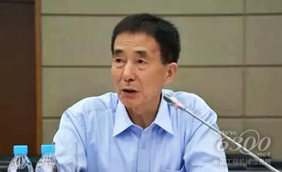 壓實行業專家 吳竟吾