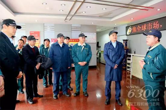 山東重工集團總經理江奎慰問山推一線員工