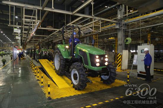 中聯(lián)重科農(nóng)業(yè)機(jī)械生產(chǎn)線已開始忙碌生產(chǎn)